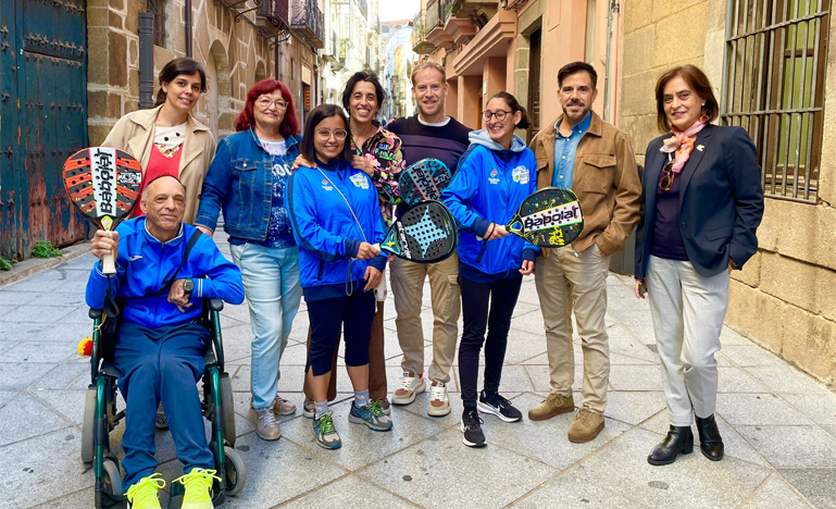 El Torneo de Pádel Solidario se celebra este sábado en la Ciudad Deportiva