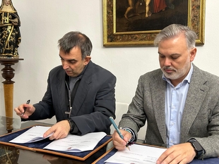 El Ayuntamiento de Plasencia y el Obispado firman convenios de colaboración con Cáritas Diocesana y la Fundación Santa Bárbara
