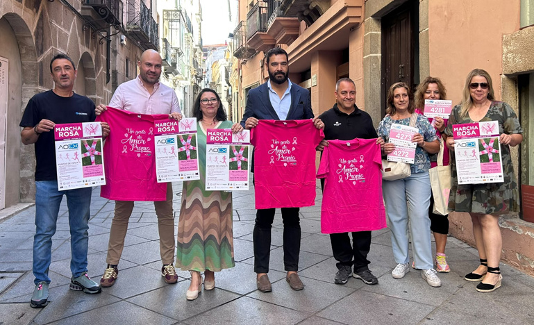 Plasencia volverá a teñirse de rosa el 4 de octubre con la XIV Marcha Rosa